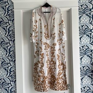 Ro’s Garden x Tuckernuck brown leaf Clorinda long caftan. Size L